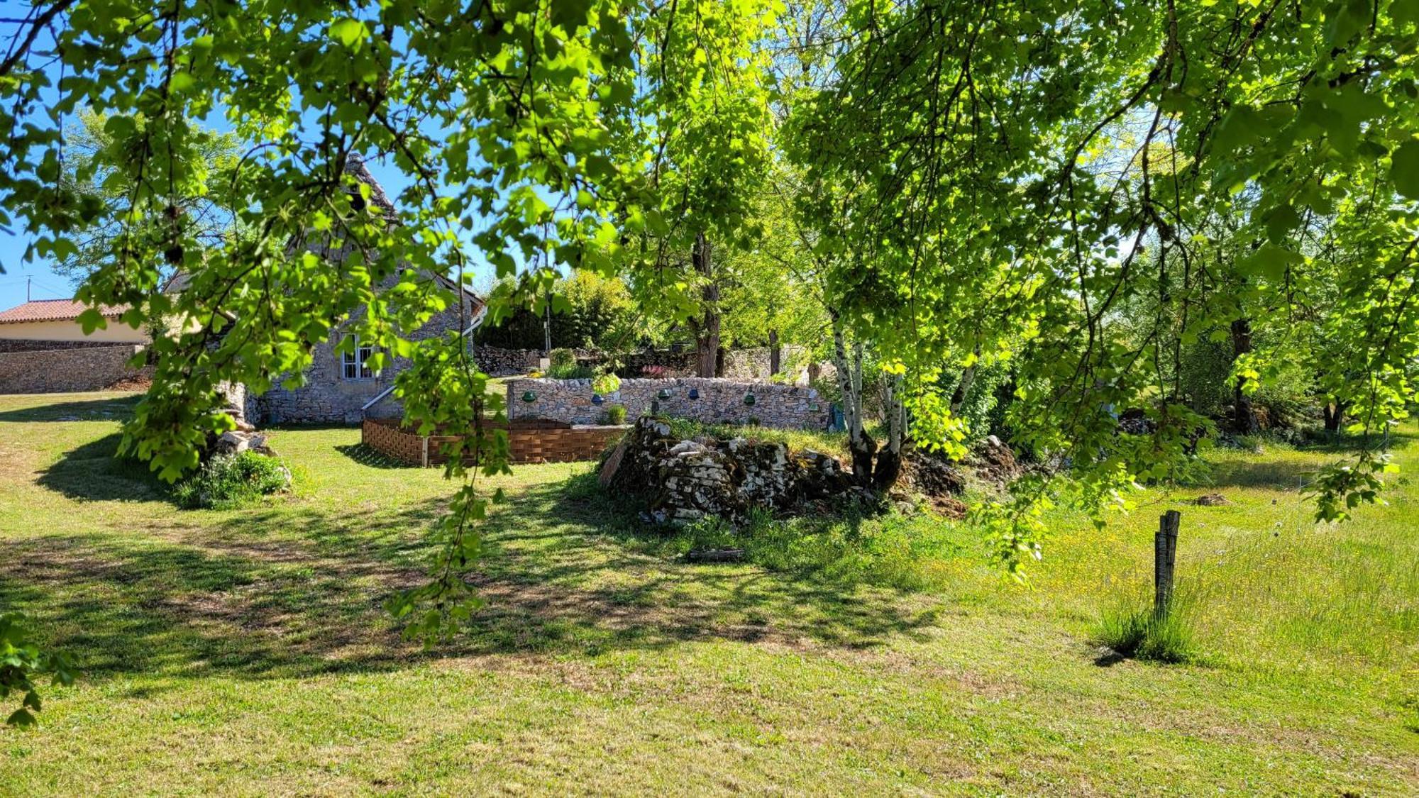 Les Enclos Secrets Livernon Экстерьер фото